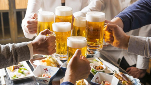 Uống bia, rượu cũng là nguyên nhân gây ra bệnh